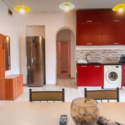 Miete einer hellen 2-Zimmer-Wohnung, 60 m², historische Altstadt, Constanța, Rumänien